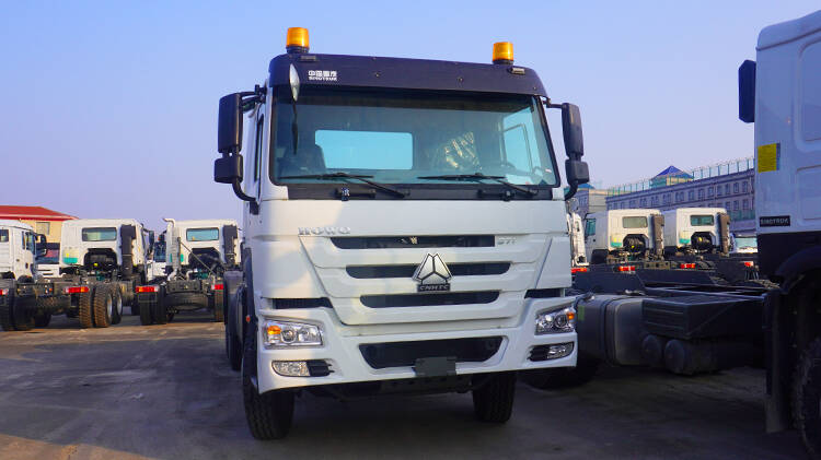 Sinotruk Howo 371 6x4 Truck and Tractor for Sale Price in Madagascar 