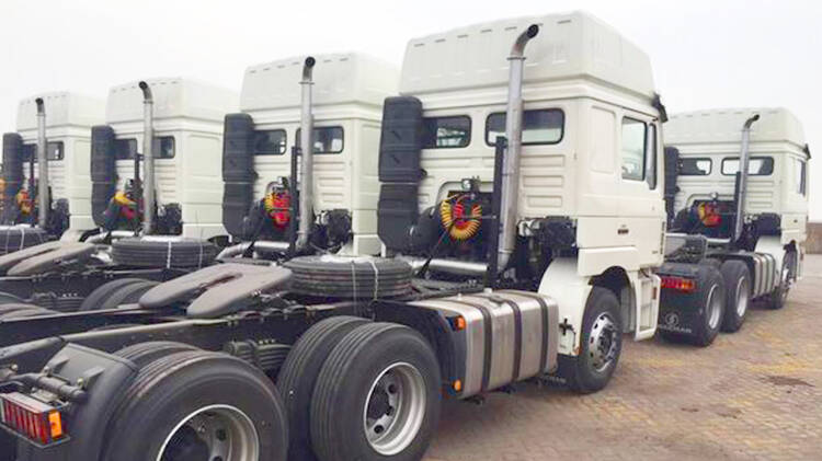 Shaanxi Shacman F3000 6x4 Tractor Truck for Sale in Madagascar