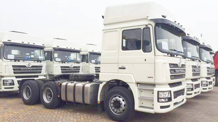 Shaanxi Shacman F3000 6x4 Tractor Truck for Sale in Madagascar