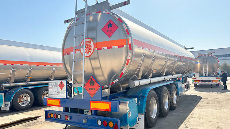 CIMC 49000 Liters Petrol Tanker Trailer for Sale in Madagascar